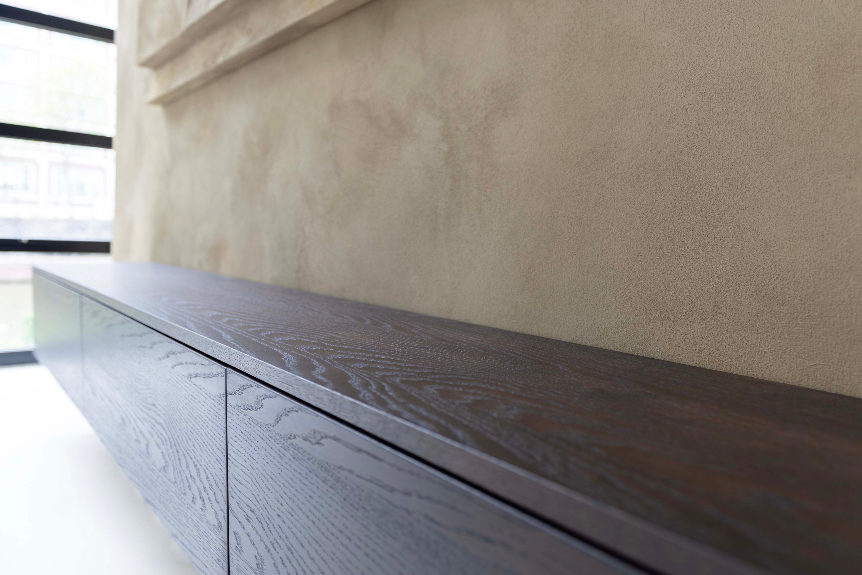 TV-meubel Johnson - Zwevend - Eiken - 4 kleppen