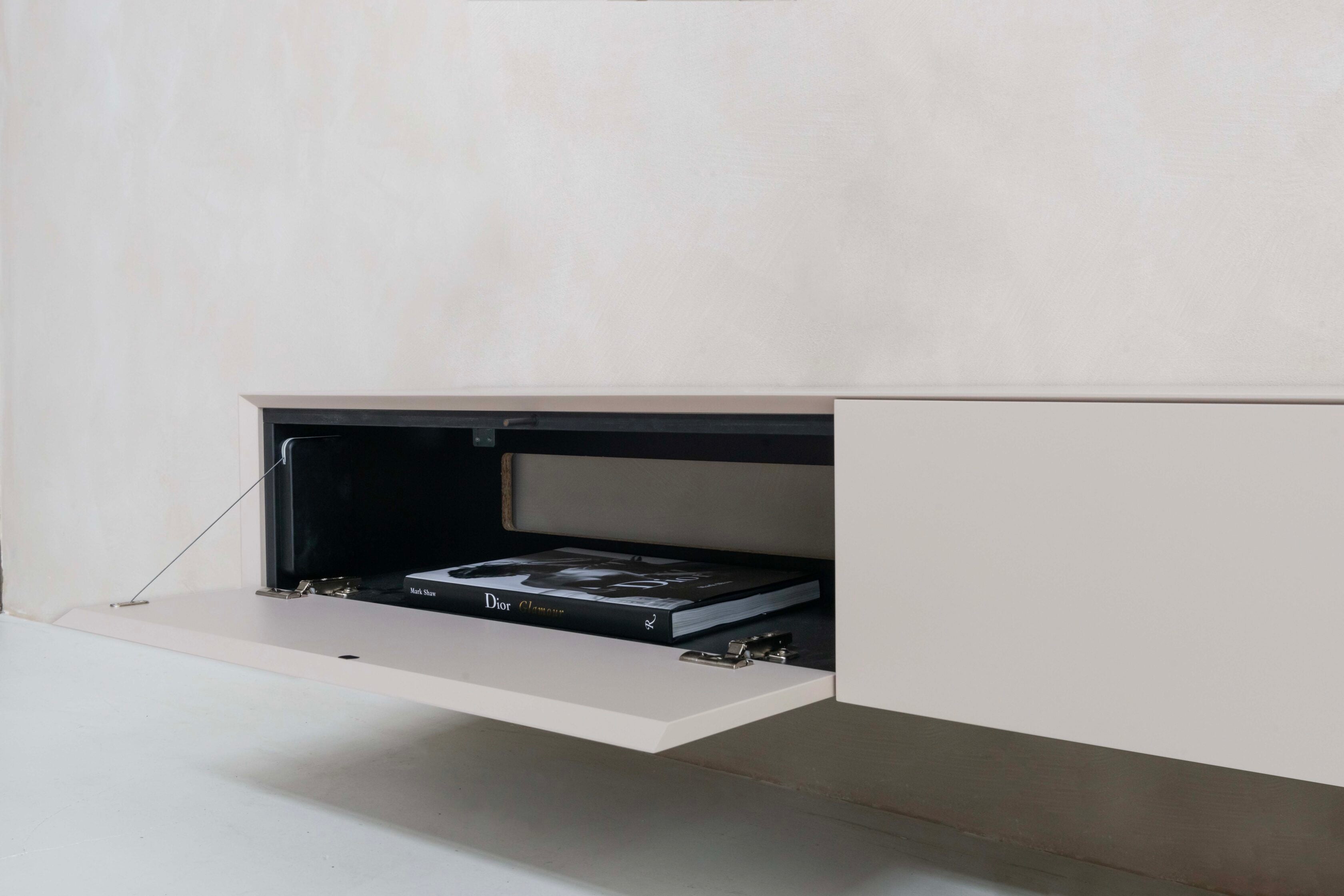 TV-meubel Zyan - Zwevend -  MDF -  3 kleppen