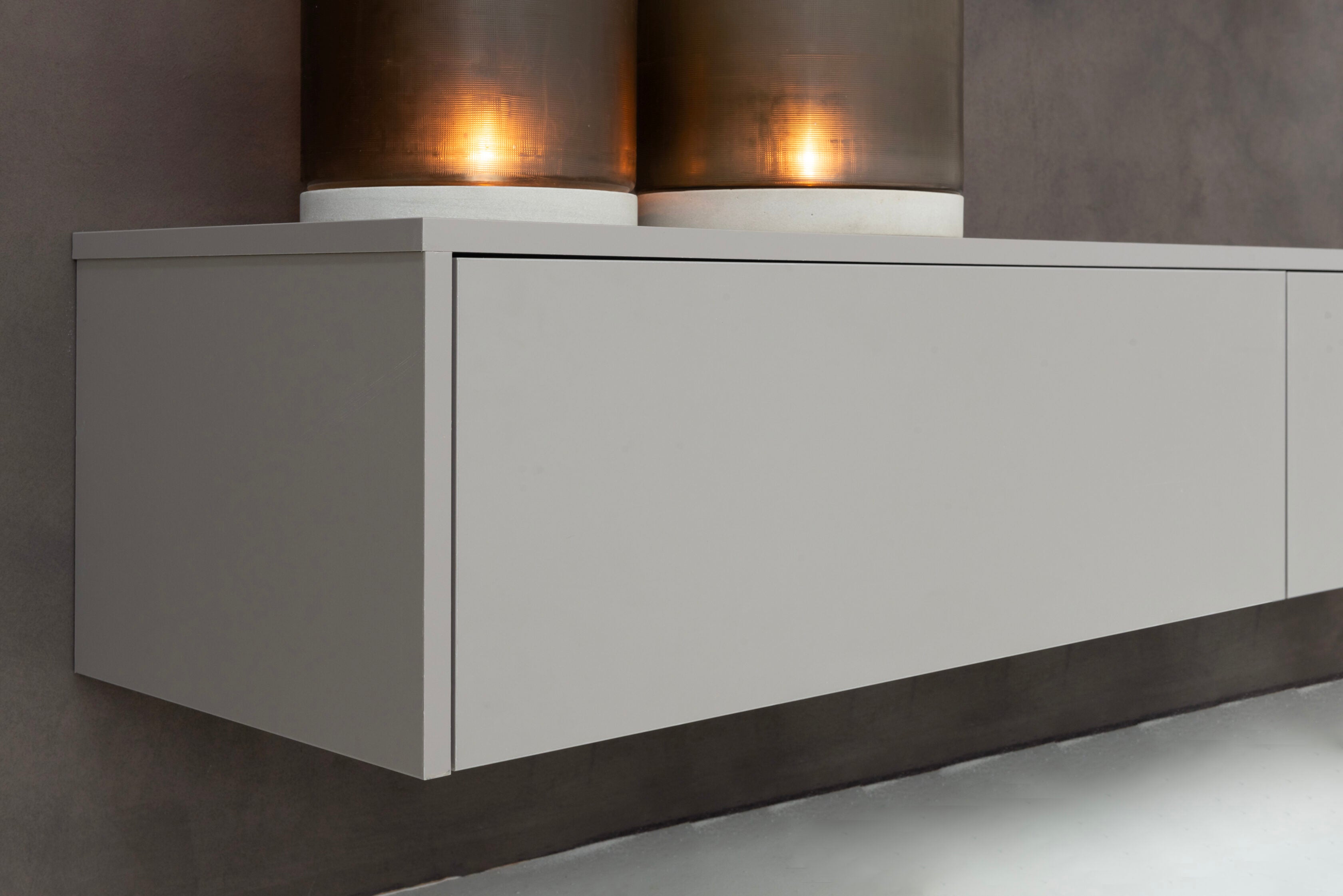 TV-meubel Murphy - Zwevend - Grijs - Melamine - 2 kleppen