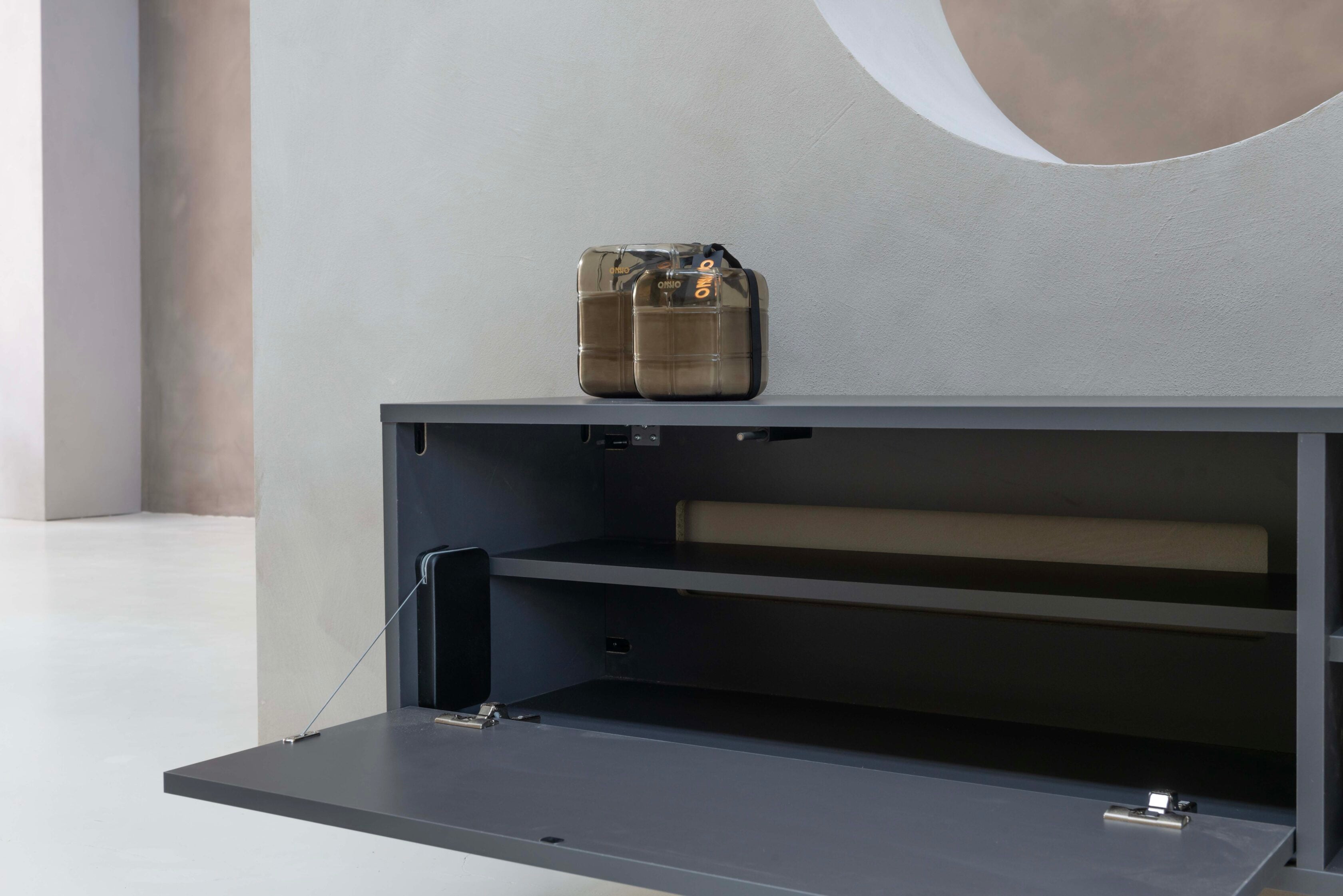 TV-meubel Henry - Staand - Melamine - 2 kleppen - Open vak