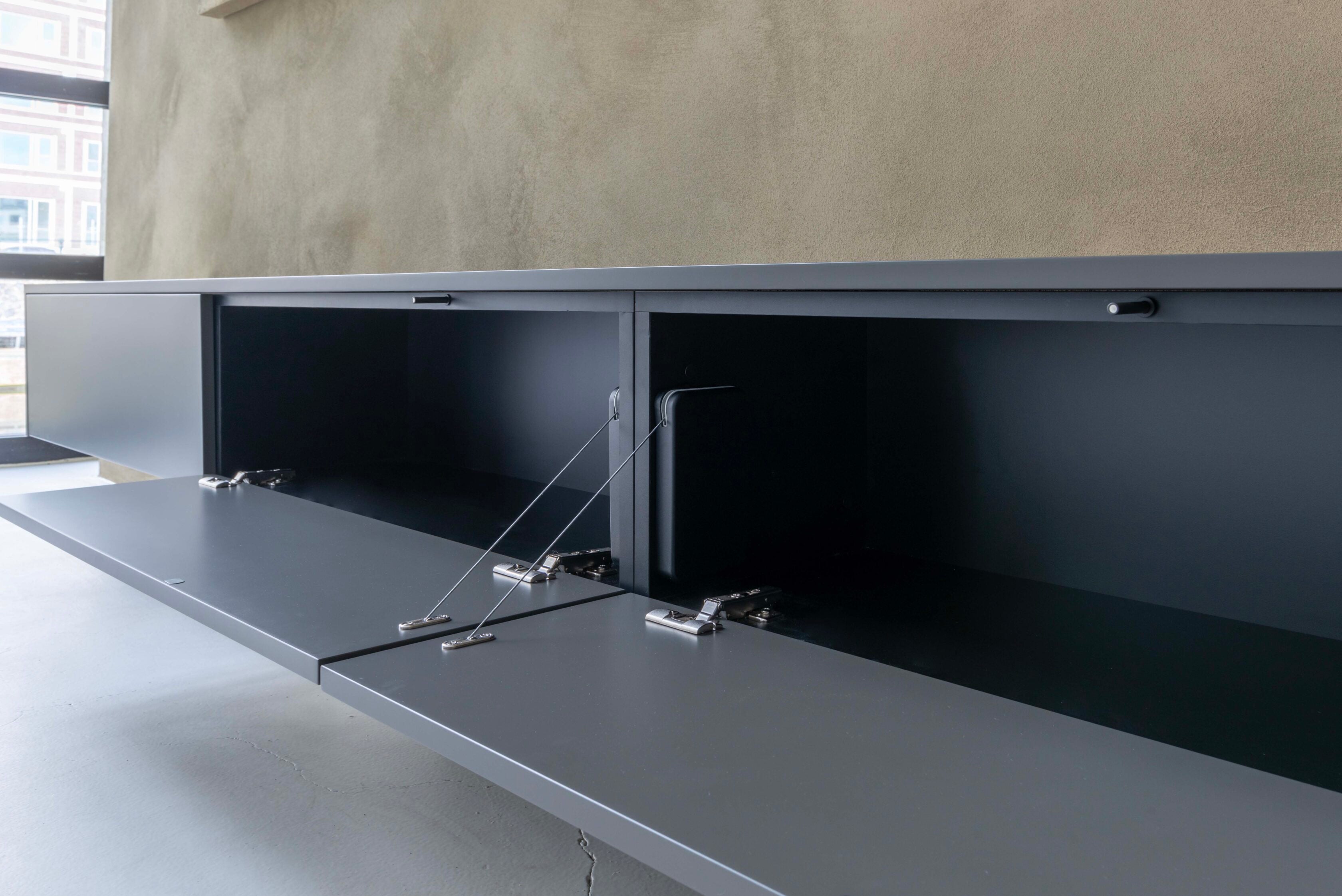 TV-meubel Johnson - Zwevend - Grijs - MDF - 4 kleppen