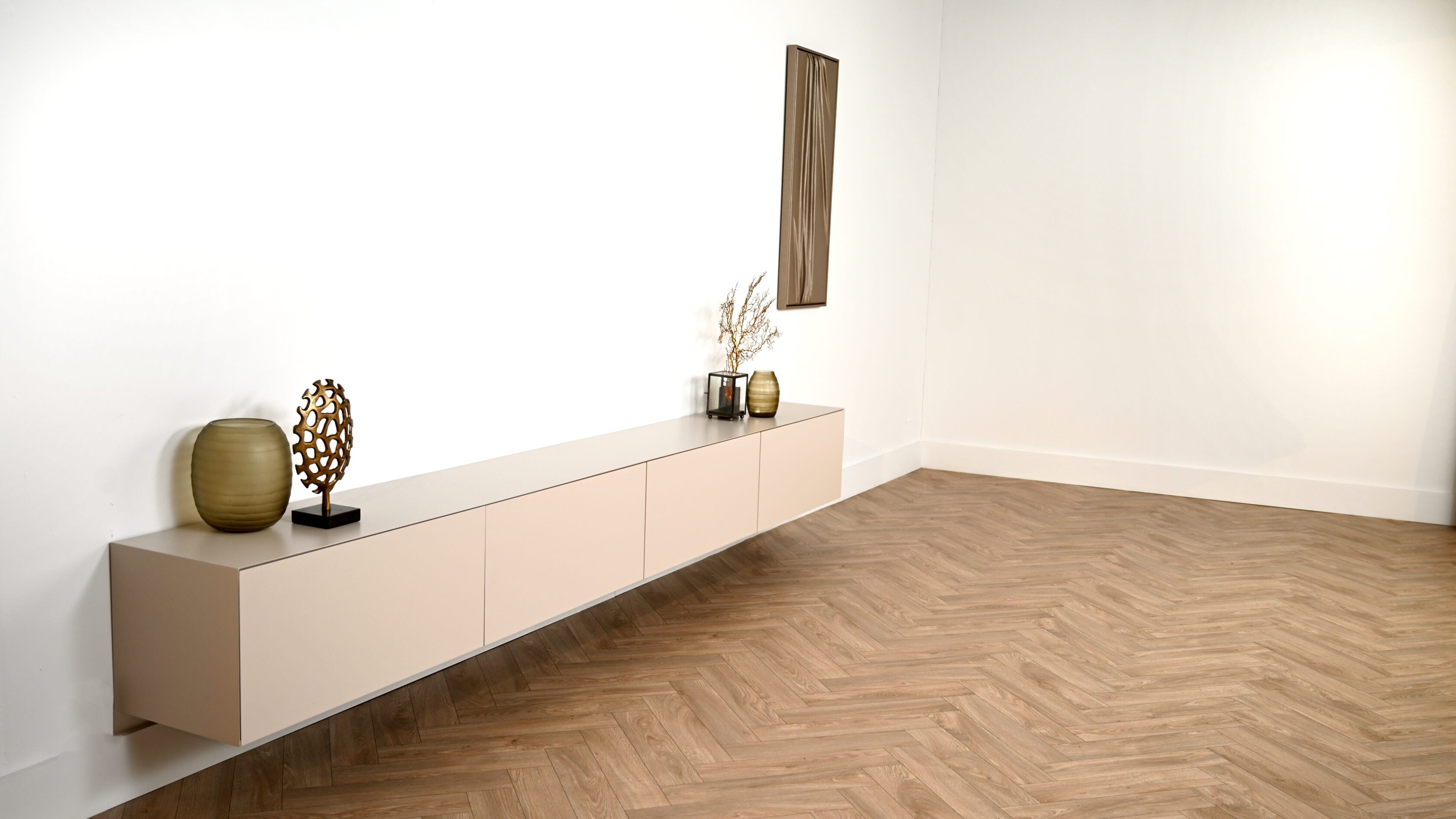 Zwevend tv meubel met 4 kleppen