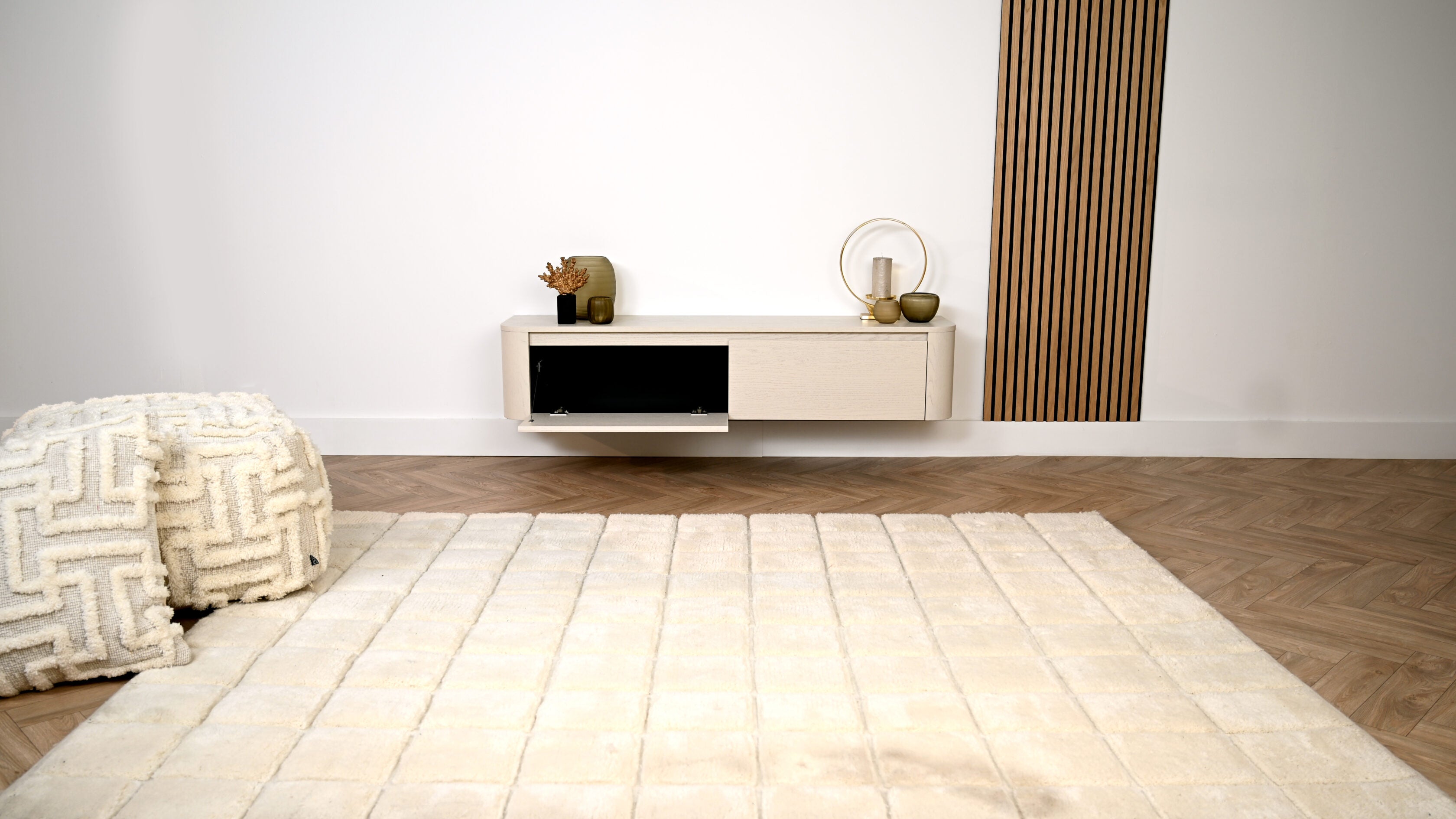 Zwevend tv meubel met 2 kleppen rond design met open klep