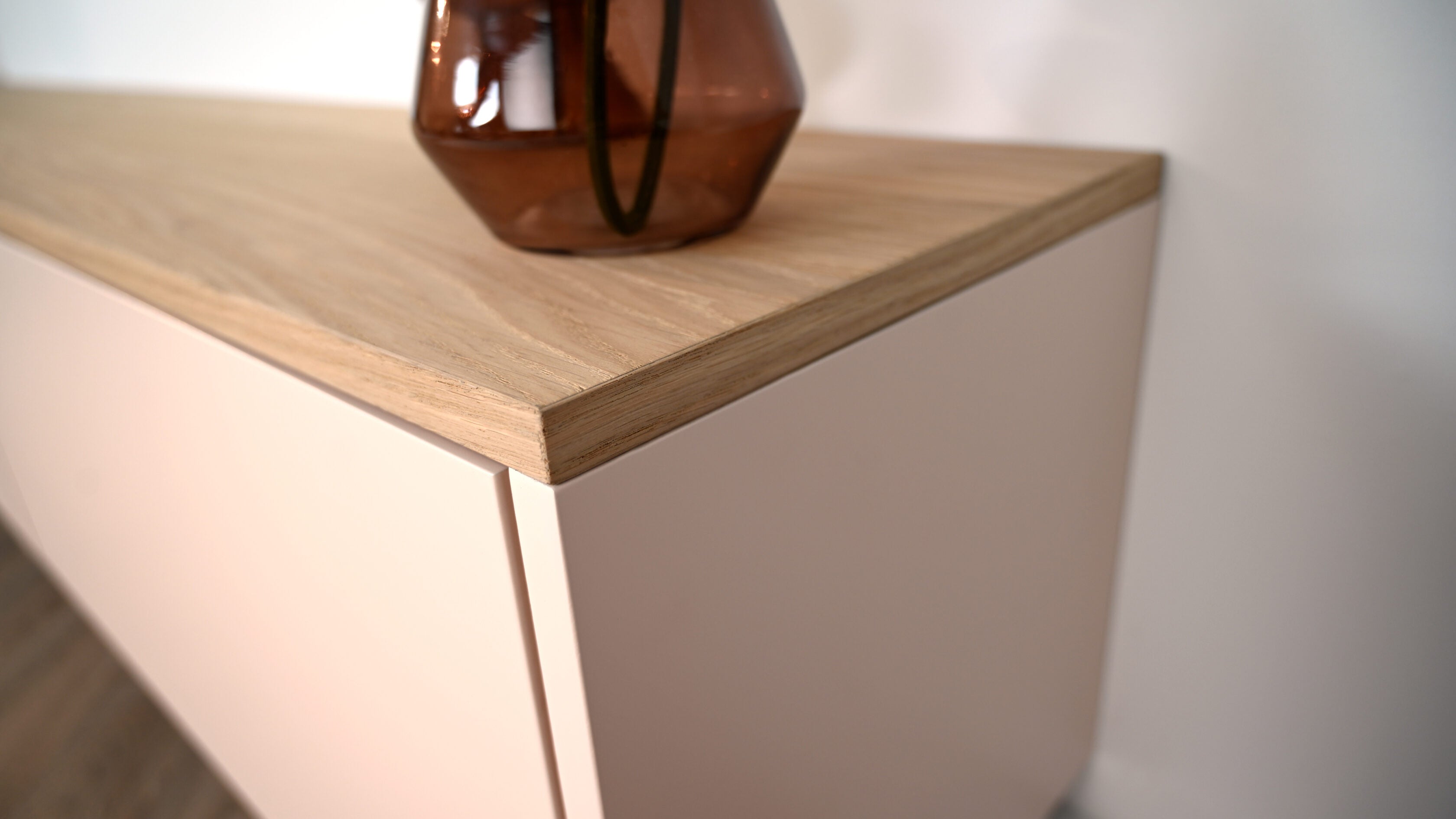 Scandinavisch tv meubel close up