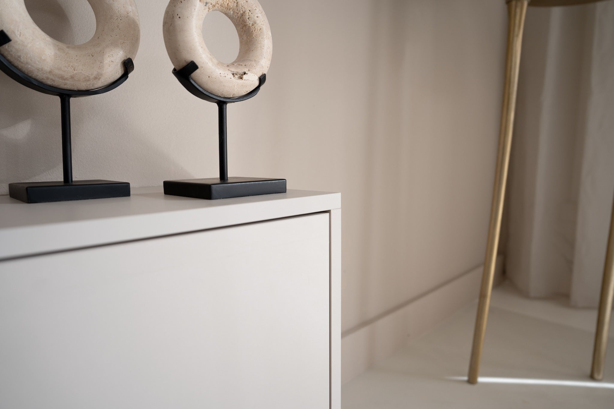 TV-meubel Johnson - Zwevend - MDF - 3 kleppen