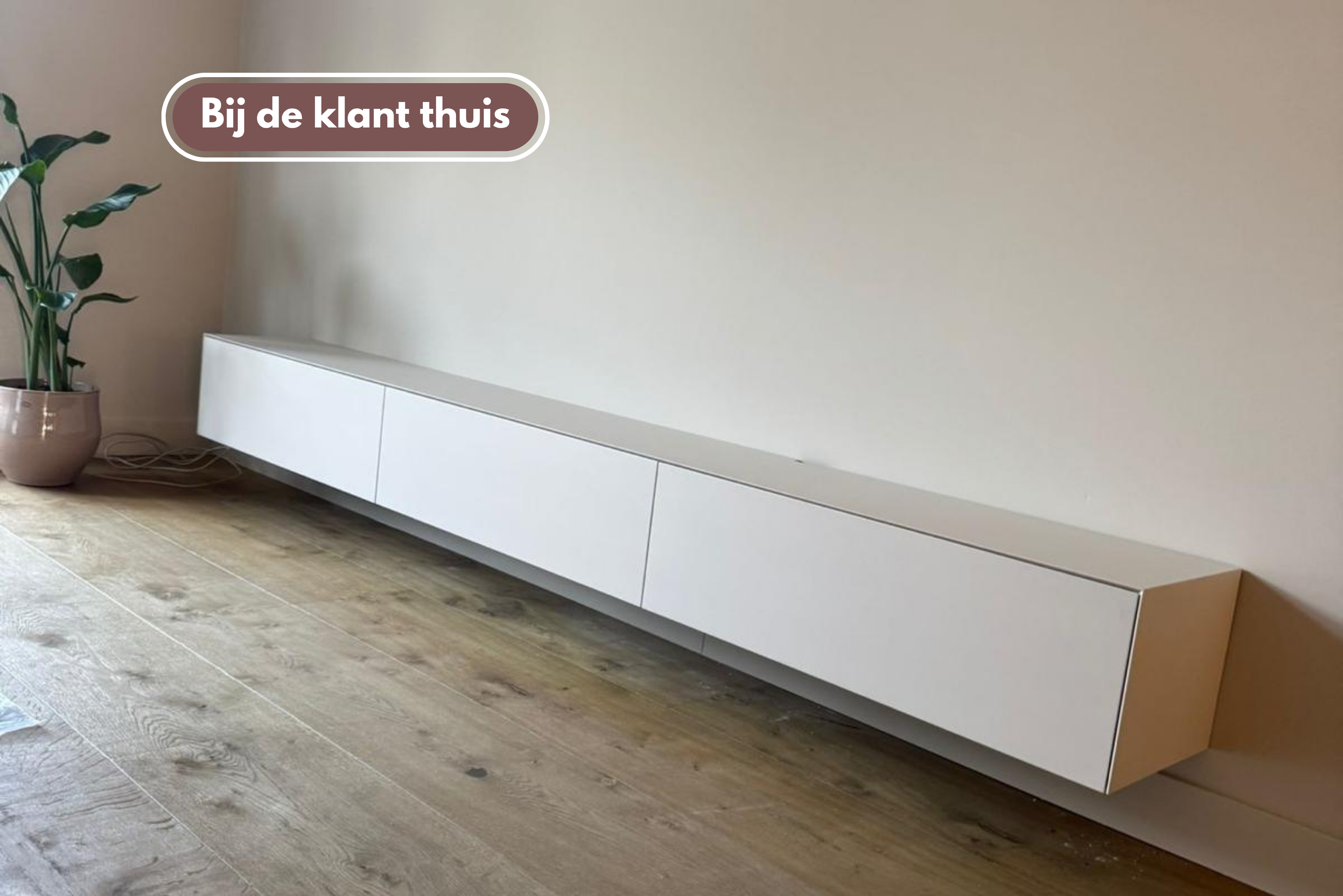 TV-meubel Zyan - Zwevend -  MDF -  3 kleppen