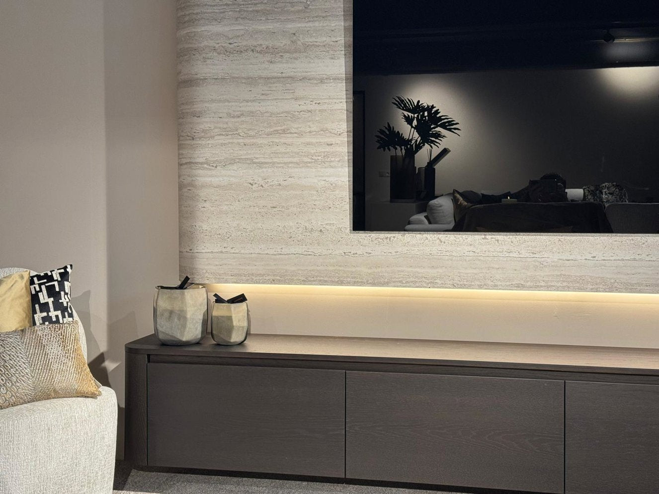Wandpaneel Travertin Melamine - TV paneel - Afgeronde hoeken