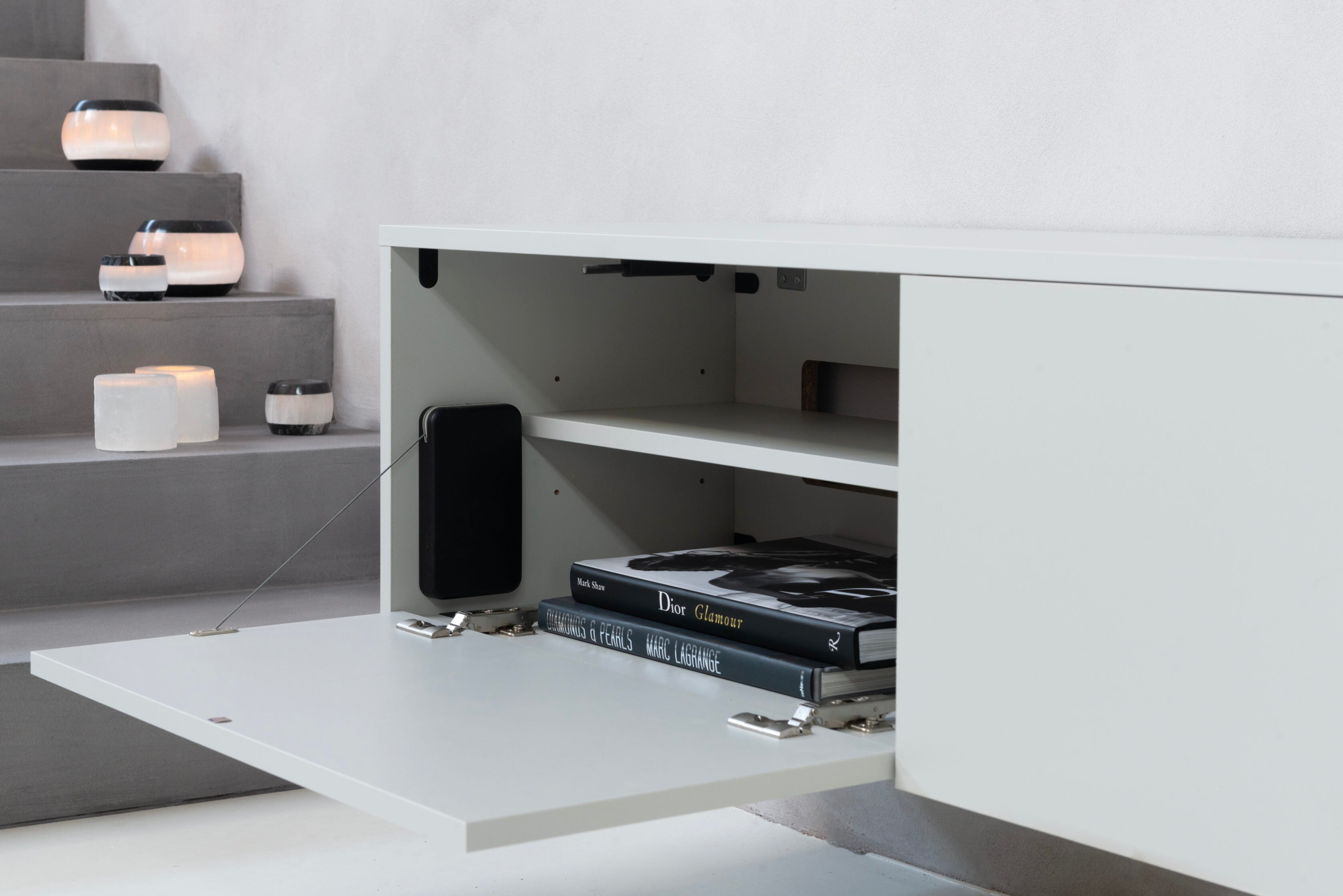 TV-meubel Murphy - Zwevend - Grijs - Melamine - 3 kleppen