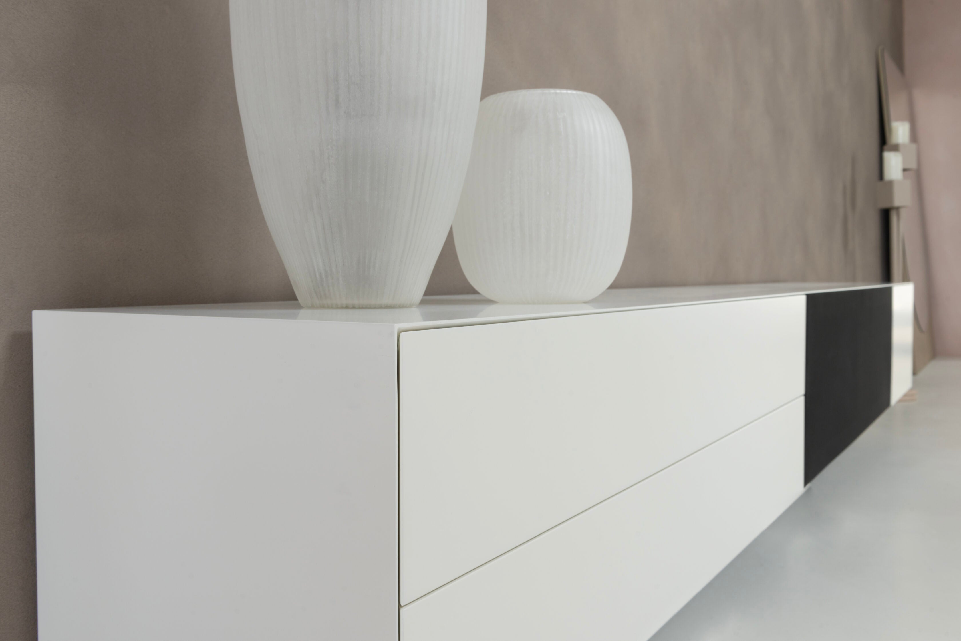 TV-meubel Zyan - Zwevend - Wit - MDF - 3 kleppen - 2 lades