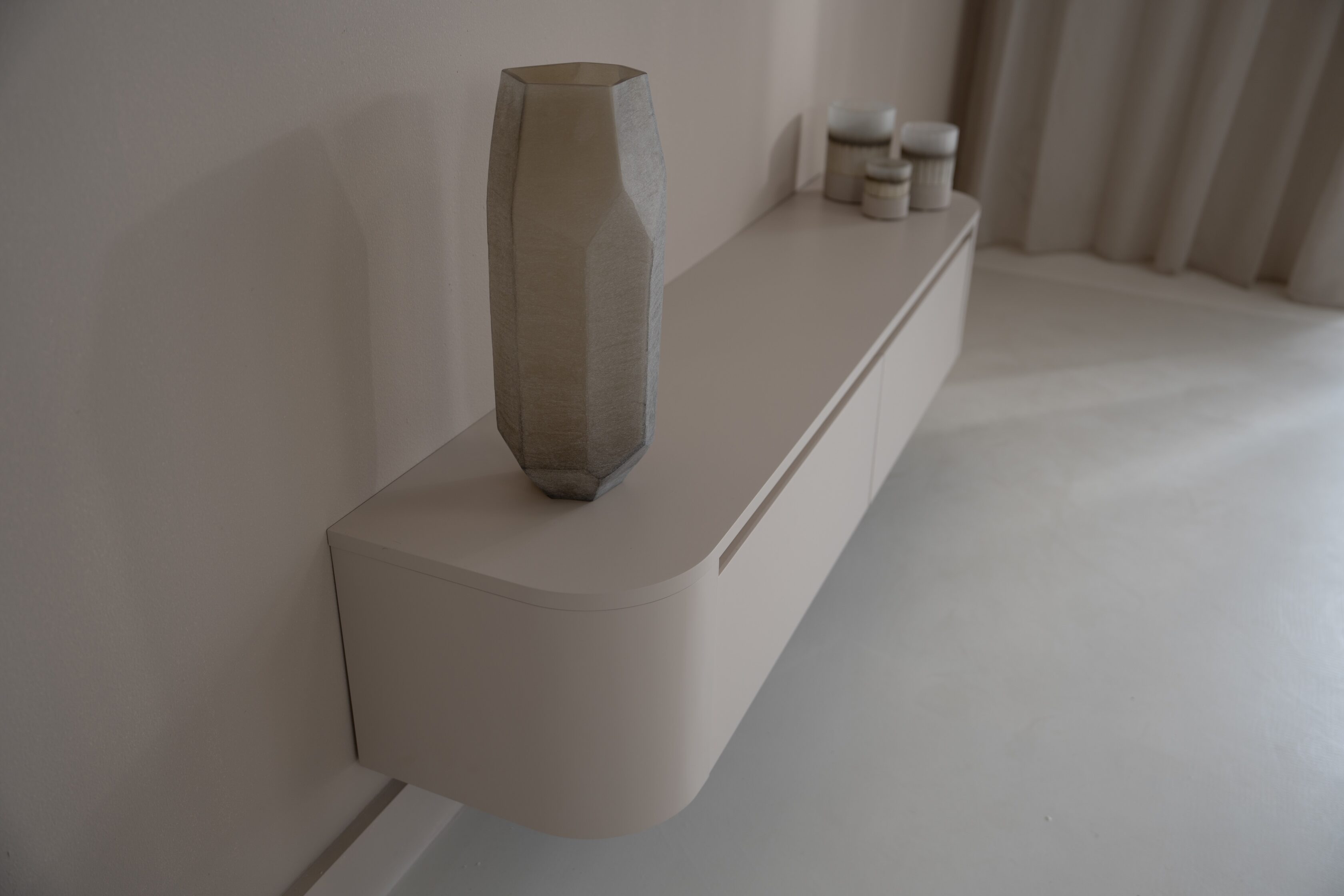 Tv-meubel Runa - Zwevend - Off White - MDF - 2 kleppen