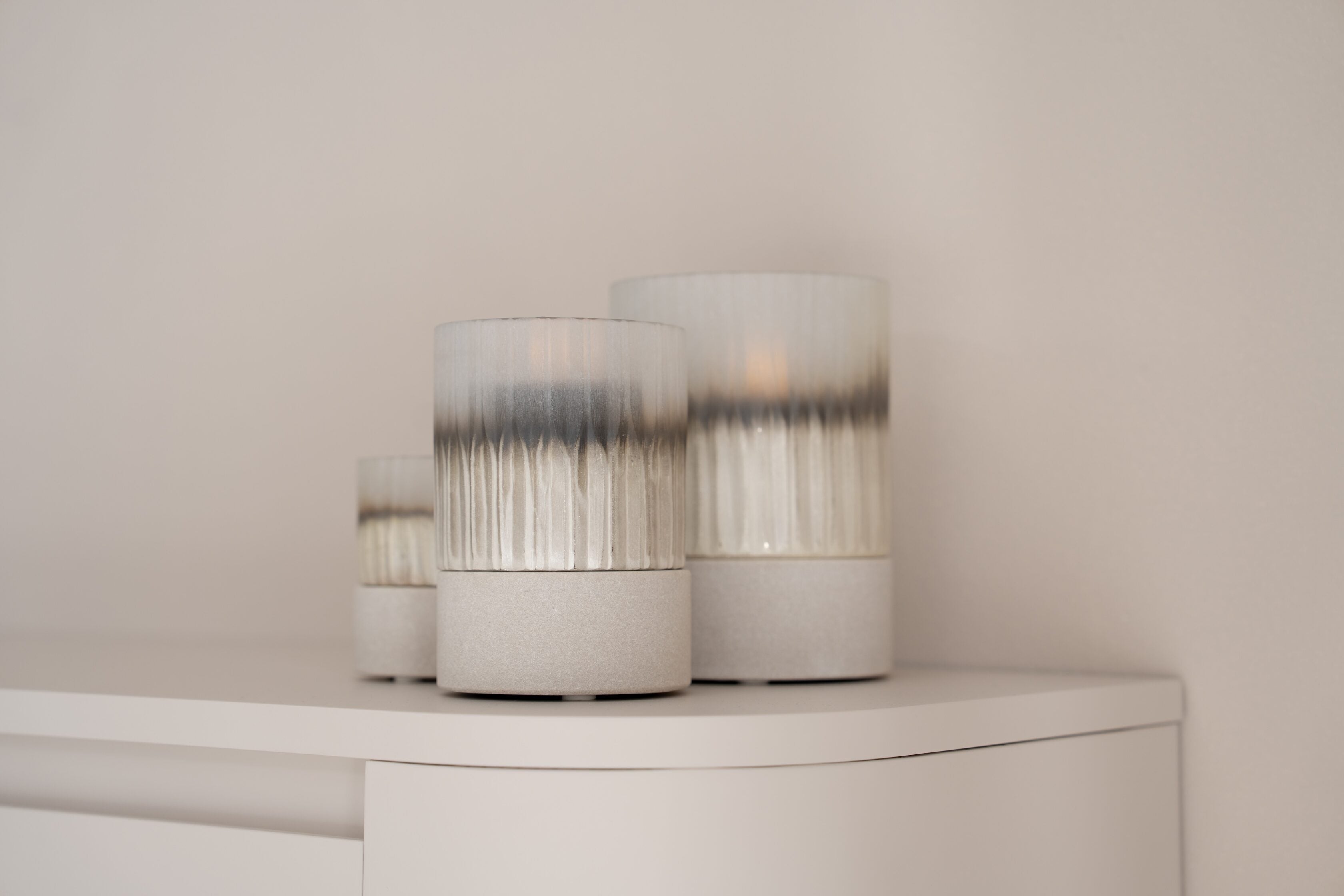 Tv-meubel Runa - Zwevend - Off White - MDF - 2 kleppen