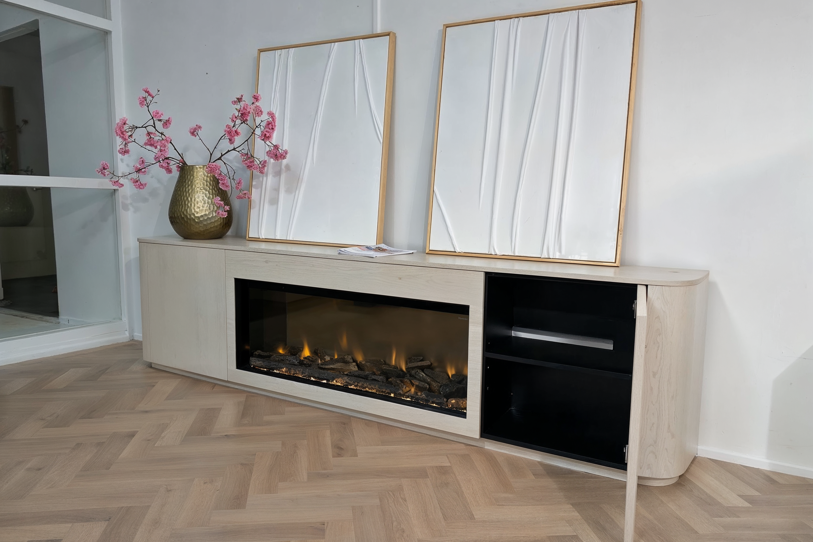 DRESSOIR RUNA - EIKEN - 2 DEUREN - ELEKTRISCHE HAARD