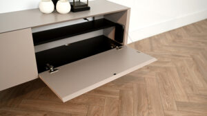 Zyan | Zwevend tv-meubel | Verstek | Scandinavisch Design | 3 Kleppen | 180 – 300 cm