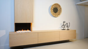 Jackson | tv meubel met openhaard met stenen en koof | Eiken | 3 Kleppen | 200 – 300 cm Blanco Eiken